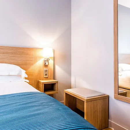 Paris D'issy Porte De Versailles 3* Issy-les-Moulineaux