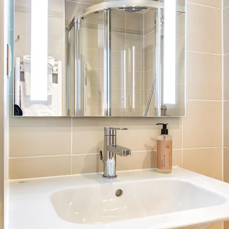 Paris D'issy Porte De Versailles Hotel Issy-les-Moulineaux