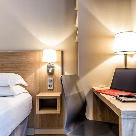 Paris D'issy Porte De Versailles 3* איסי-לה-מולינו