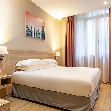 מלון Paris D'issy Porte De Versailles 3*