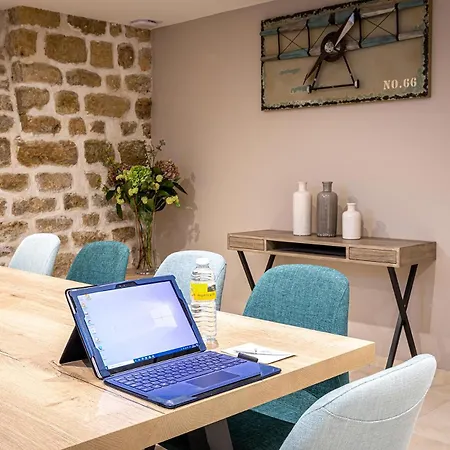 巴黎凡尔赛宫伊西酒店 伊西莱穆利诺