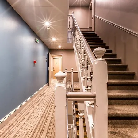 巴黎凡尔赛宫伊西酒店