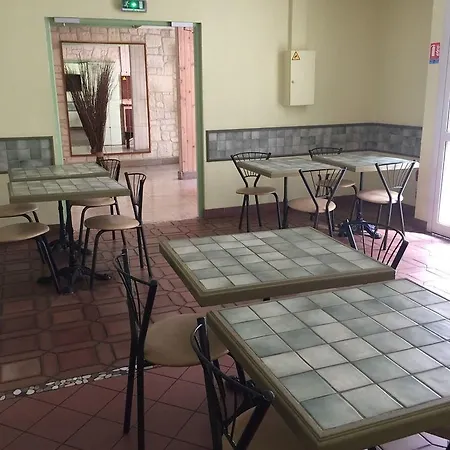 巴黎凡尔赛宫伊西酒店 3* 伊西莱穆利诺