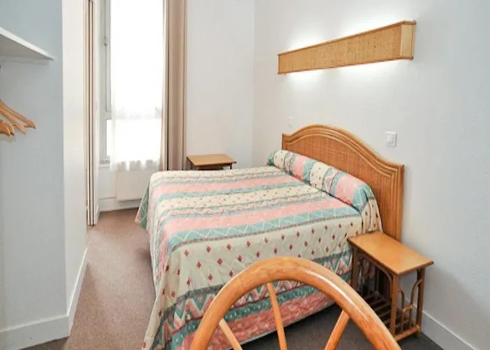 Paris D'issy Porte De Versailles